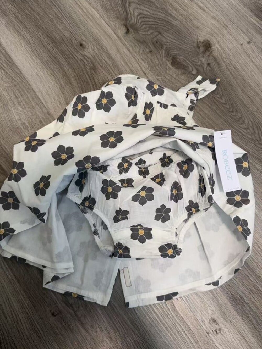 KIDS DRESS - Picture 3 of 4